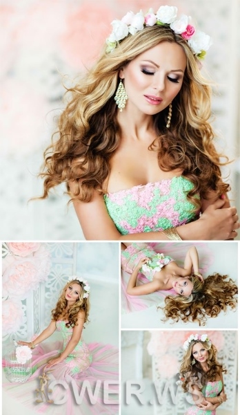 Красивая девушка с цветочным венком